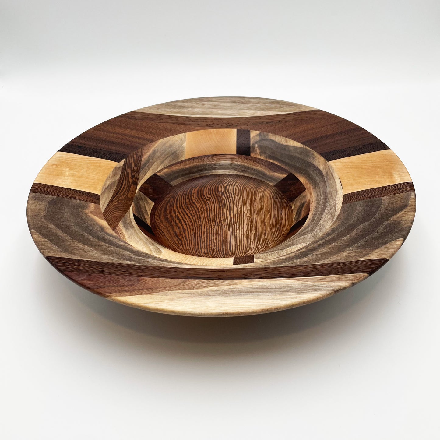 Segmented Geometric Platter