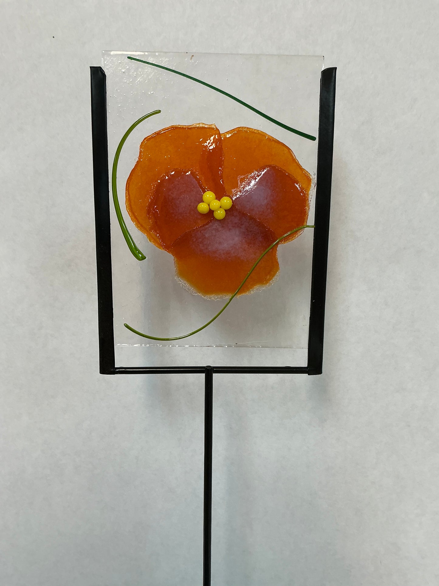 ORANGE PANSY pot stake