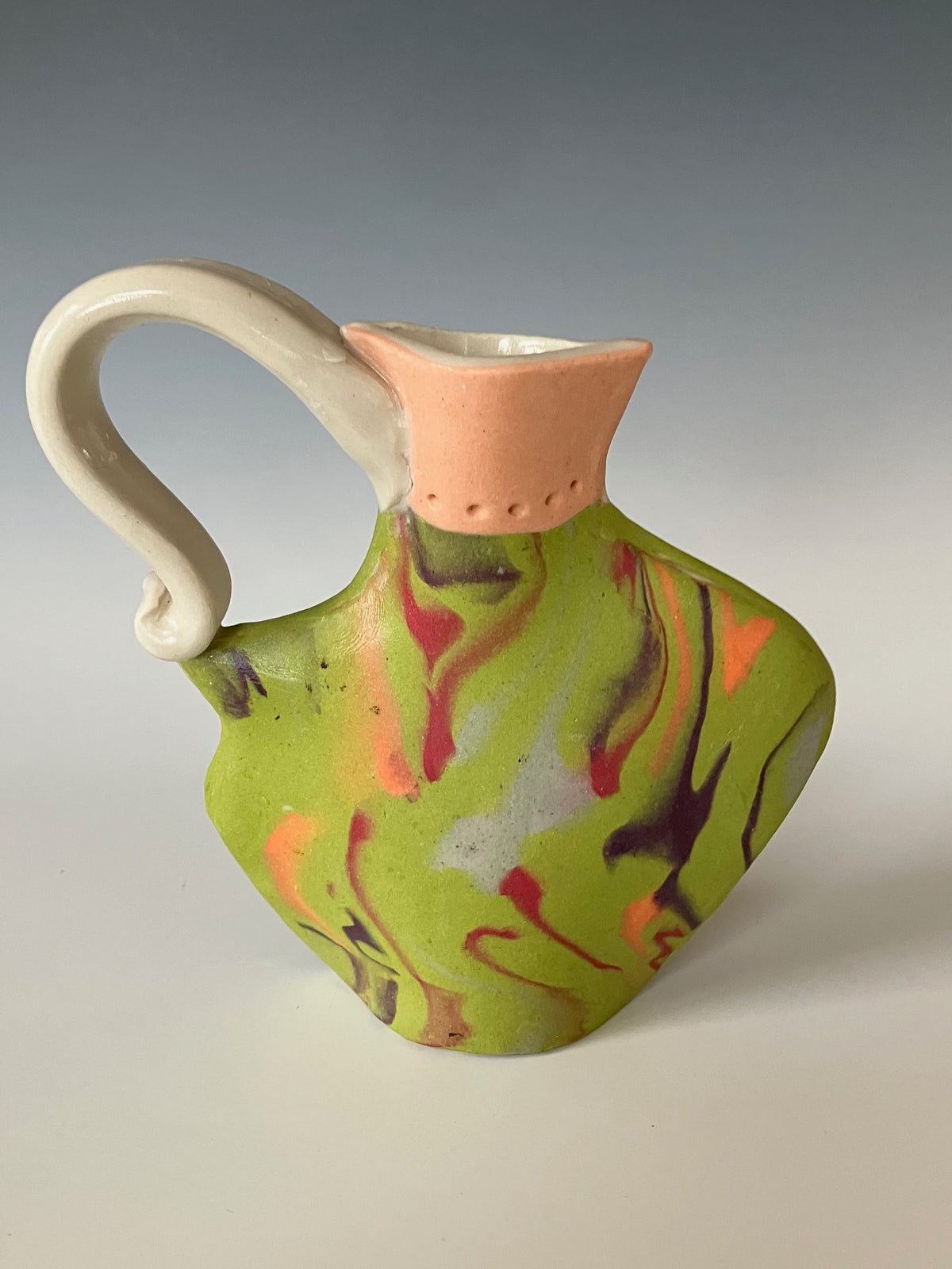 peach top mini vase 64