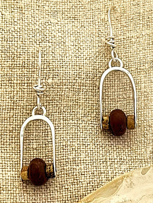 Earrings w Red & Tan