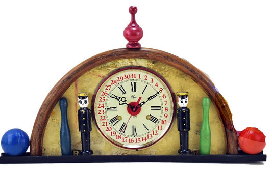 Make a One-of-a-Kind Clock with Ann!  Sat, Jan. 10, 10am to 4pm, Instructor Ann Durley