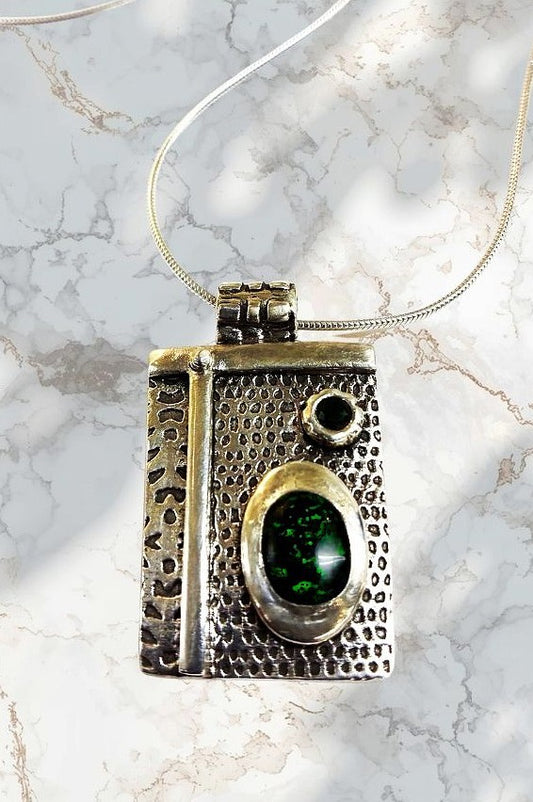 Pendant, Rectangle w Green Cultered Opals