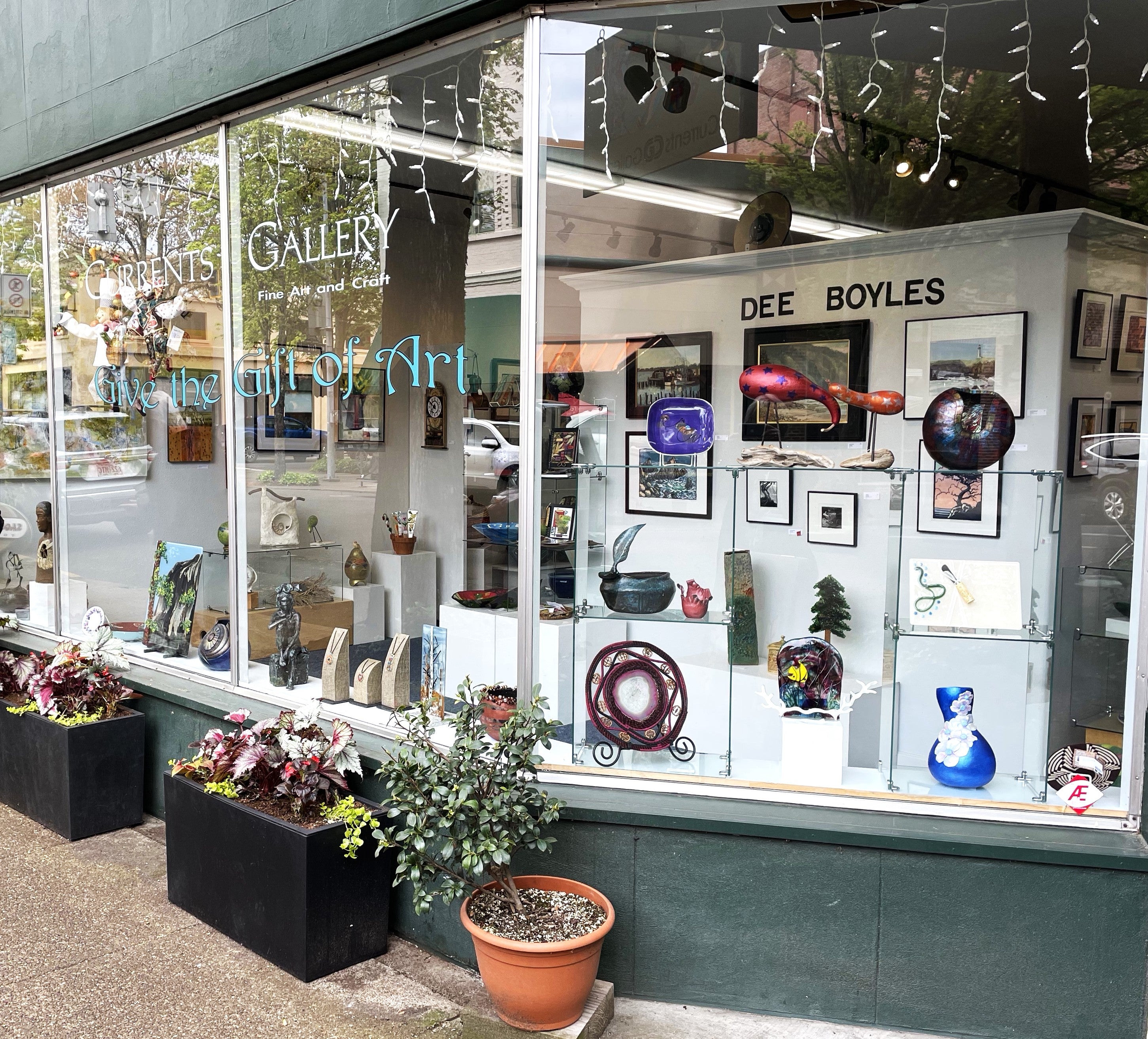 Currents Gallery photo